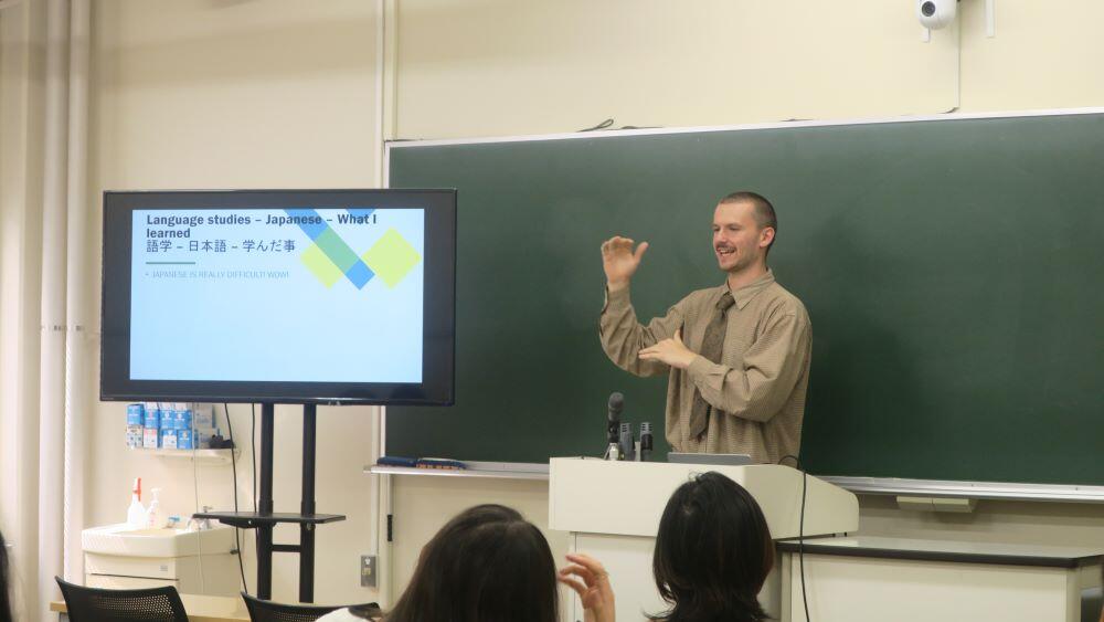 ②特別聴講学生発表.JPG