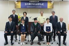 日本語・日本文化研修留学生修了証書授与式を挙行しました