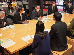 簗文部科学副大臣が本学を訪問されました