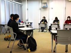 見学OK! 集団モギ面接を実施しています