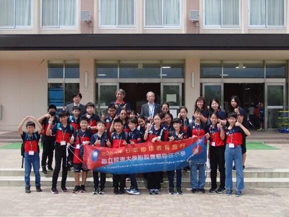 台湾・屏東大学附属小学校の児童が本学附属小学校を訪れました