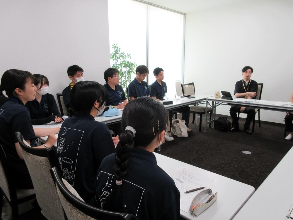 第45回未来をひらく少年会議に学生ボランティアとして参加しました