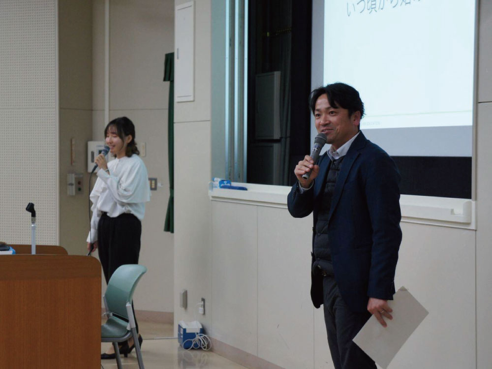 就職ガイダンスⅡ－Ⅲ（現職教員に学ぶ）を開催しました