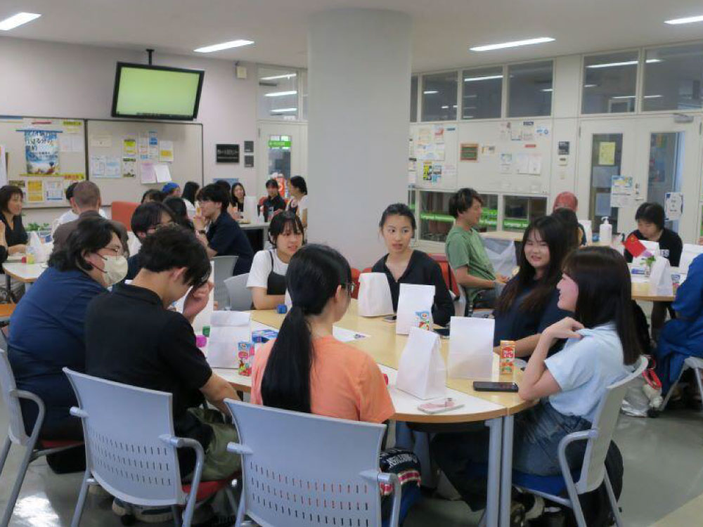 2025年度前期「Eigo de Meetup」を開催しました