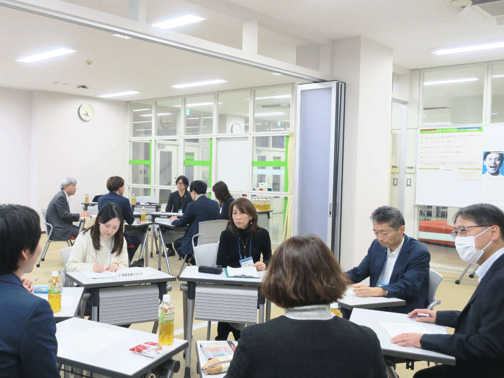 学生と役員等とのミーティング（全5回）を実施しました