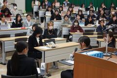 ２年次生向け「就職ガイダンスⅡ-Ⅰ」を開催しました