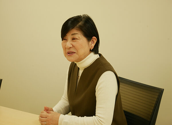 インタビューの様子